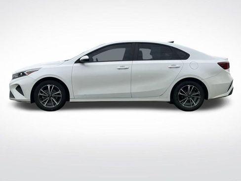 Used 2024 Kia Forte LXS w/ LXS Technology Package FWD image 22