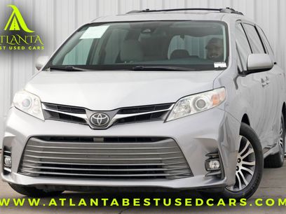 Used 2018 Toyota Sienna XLE Premium