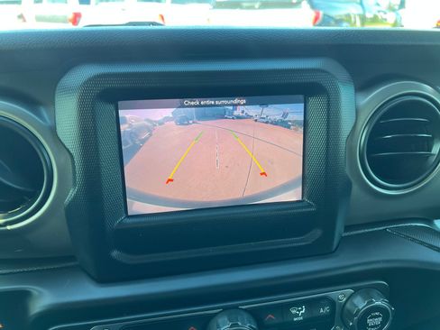 Used 2020 Jeep Wrangler Unlimited Sport S AWD/4WD image 29