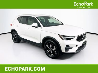 Used 2025 Volvo XC40 B5 Core