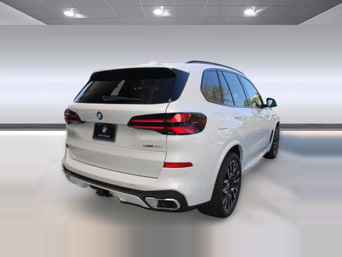 Used 2026 BMW X5 sDrive40i w/ M Sport Package RWD image 9