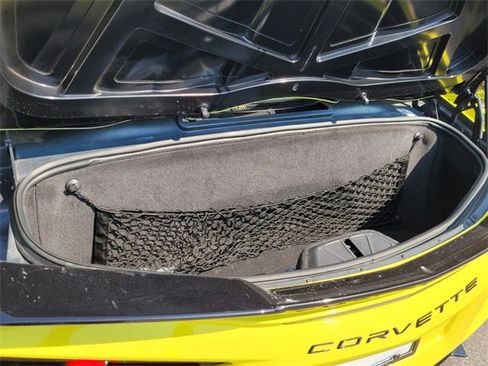 Used 2022 Chevrolet Corvette Stingray Premium Conv w/ Z51 Performance Package image 7