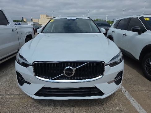 Used 2022 Volvo XC60 B5 Momentum AWD/4WD image 8