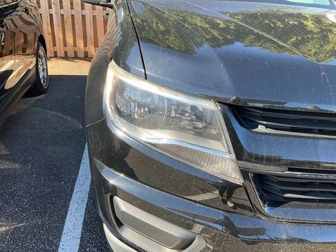 Used 2018 Chevrolet Colorado W/T w/ Custom Special Edition image 9