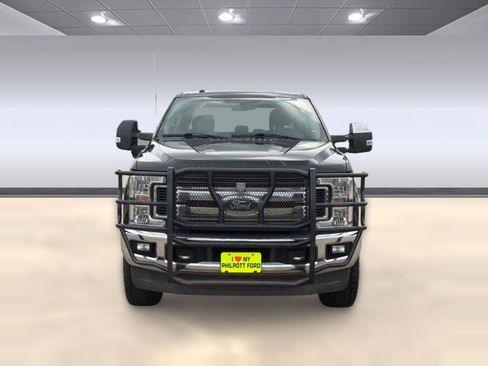 Used 2017 Ford F250 XLT w/ XLT Premium Package AWD/4WD image 6