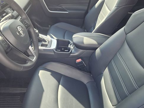Used 2024 Toyota RAV4 XLE Premium w/ Weather Package AWD/4WD image 10