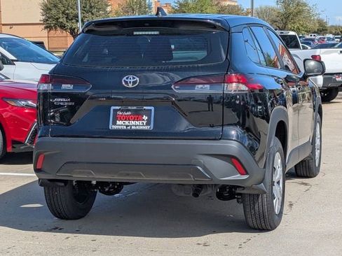 New 2026 Toyota Corolla Cross L image 4