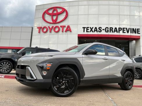 Used 2026 Hyundai Kona SEL Sport FWD image 2