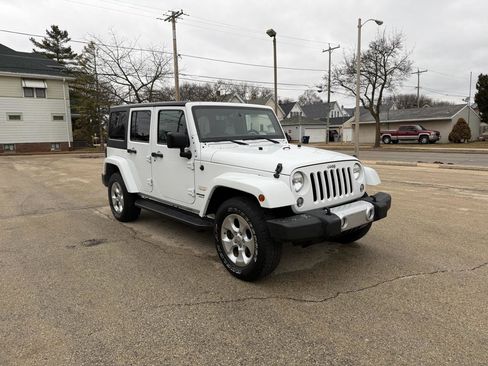 Used 2014 Jeep Wrangler Unlimited Sahara w/ Connectivity Group image 1