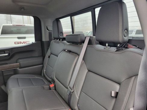 Used 2021 GMC Sierra 1500 SLT image 25