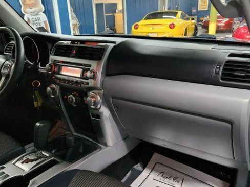 Used 2012 Toyota 4Runner SR5 w/ Convenience Pkg image 17