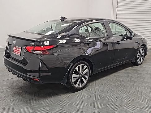 Used 2021 Nissan Versa SR w/ Convenience Package image 8