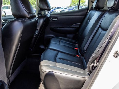 Used 2014 Nissan Leaf SL FWD image 37
