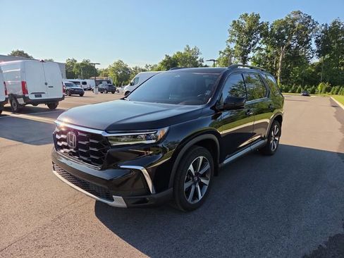 Used 2025 Honda Pilot Elite image 6
