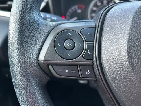 Used 2022 Toyota Corolla LE FWD image 20