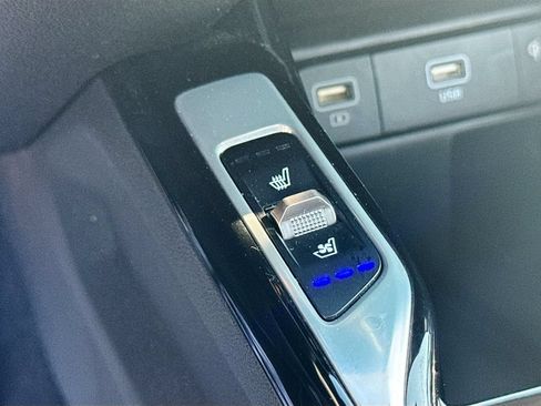Certified 2023 Kia Sorento SX Prestige AWD/4WD image 24
