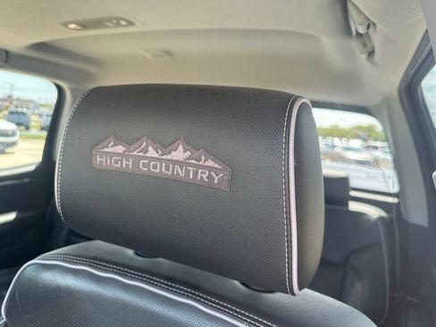 Used 2017 Chevrolet Silverado 1500 High Country AWD/4WD image 4