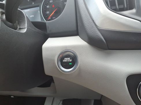 Used 2023 GMC Terrain SLT image 23