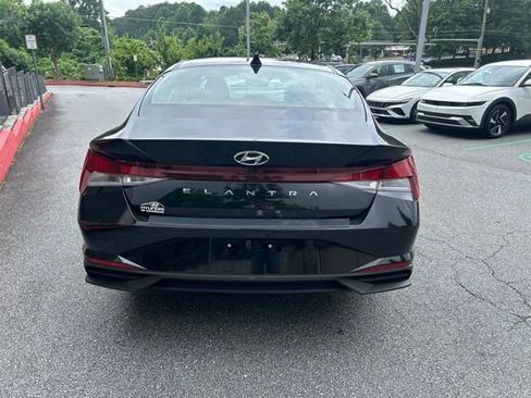 Used 2023 Hyundai Elantra SEL FWD image 4