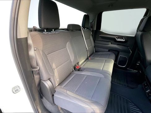 Used 2026 Chevrolet Silverado 1500 LT AWD/4WD image 27