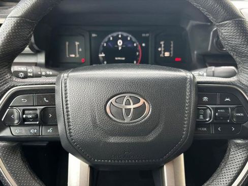 Certified 2025 Toyota Tacoma SR5 AWD/4WD image 24
