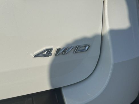 Used 2021 Ford Explorer Platinum w/ Equipment Group 601A AWD/4WD image 15