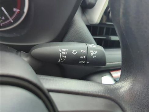 Certified 2025 Toyota RAV4 LE FWD image 21