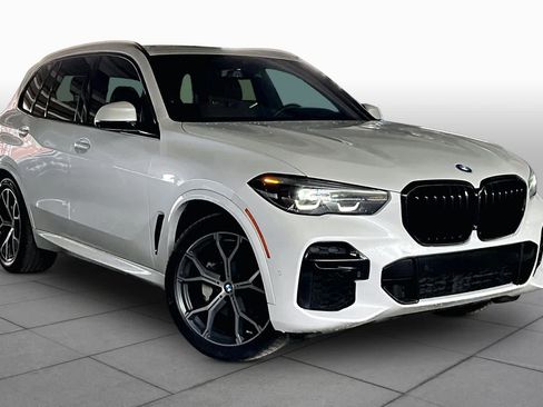 Used 2022 BMW X5 sDrive40i w/ M Sport Package image 2