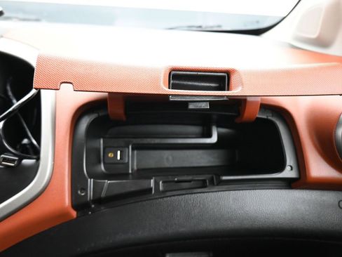 Used 2015 Chevrolet Sonic LTZ image 22