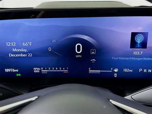 Used 2025 Buick Enclave Preferred image 10