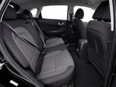 Used 2023 Hyundai Kona SE FWD image 20