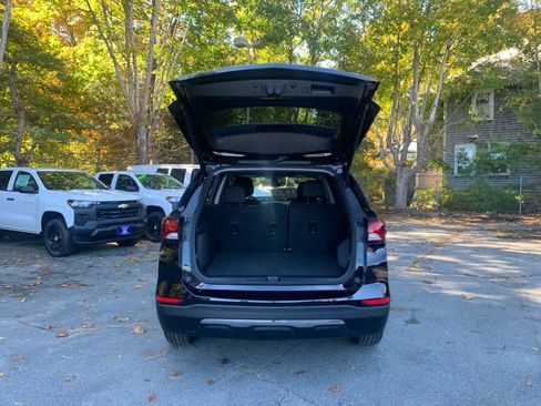 Used 2024 Chevrolet Equinox LT image 42