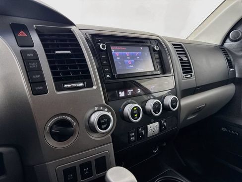 Used 2014 Toyota Sequoia Limited AWD/4WD image 17