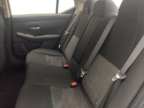 Used 2025 Nissan Sentra SR FWD image 18