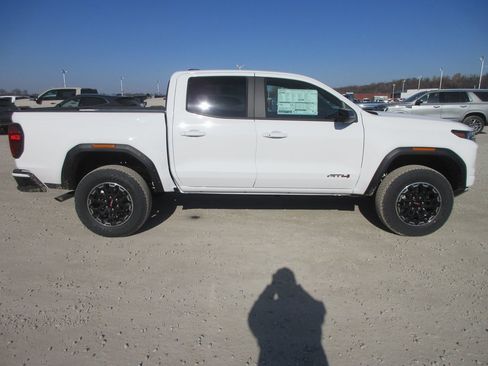 New 2026 GMC Canyon AT4 w/ Technology Plus Package image 3