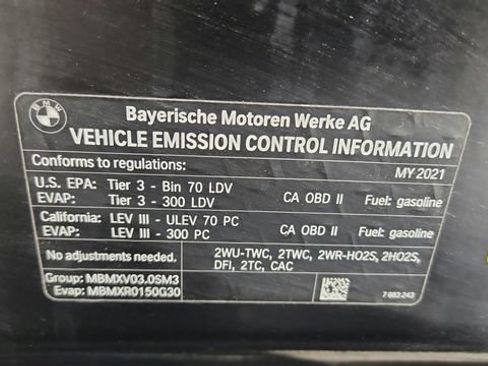 Used 2021 BMW M4 Competition w/ M Carbon Exterior Package RWD image 88