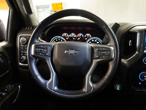 Used 2022 Chevrolet Silverado 1500 RST w/ LPO, Blackout Package AWD/4WD image 17