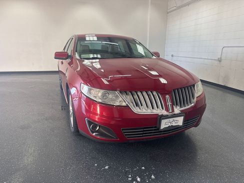 Used 2011 Lincoln MKS image 1