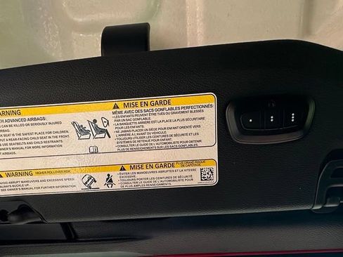 Used 2024 Jeep Wrangler Unlimited AWD/4WD image 23