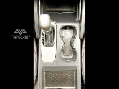 Used 2024 Nissan Frontier SV image 21