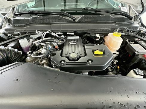 New 2026 RAM 5500 Tradesman w/ Chrome Appearance Group AWD/4WD image 16