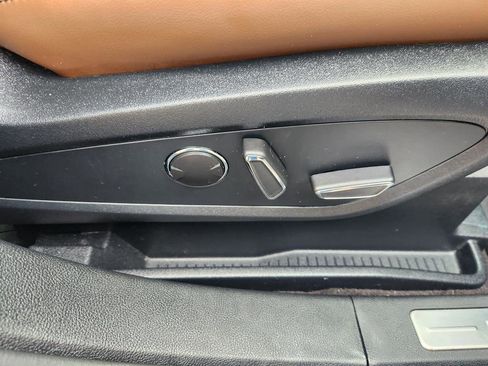 Certified 2021 Lincoln Nautilus Reserve image 15