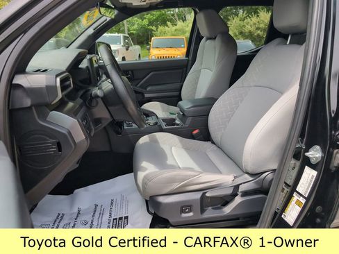 Certified 2024 Toyota Tacoma SR5 AWD/4WD image 11