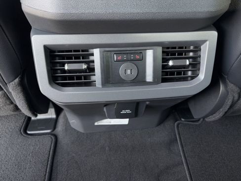 New 2026 Ford F250 Lariat w/ Black Appearance Package image 62