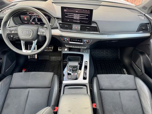 Used 2021 Audi SQ5 Prestige w/ Prestige Package image 18
