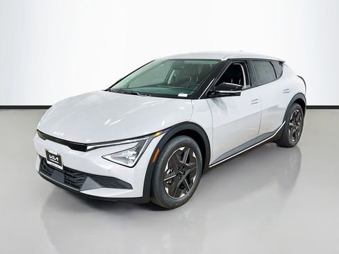 New 2025 Kia EV6 Light image 3