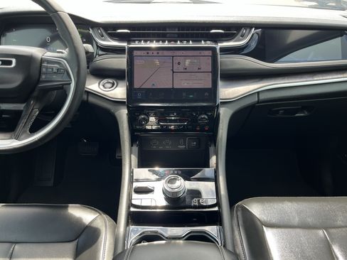 Used 2023 Jeep Grand Cherokee 4WD 4xe image 27
