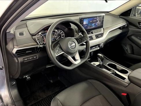 New 2025 Nissan Altima 2.5 SV w/ SV Special Edition Package image 9