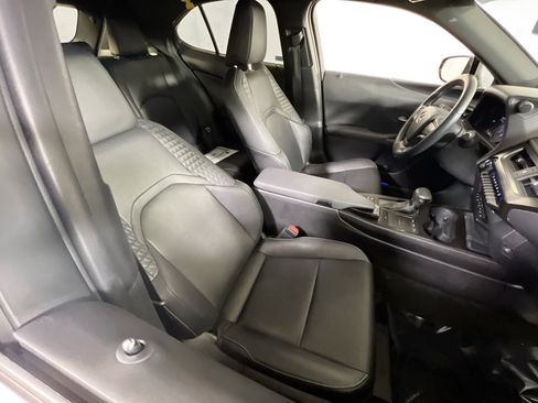 Used 2019 Lexus UX 250h image 27