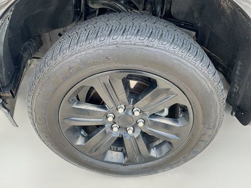 Used 2020 Ford F150 King Ranch w/ Equipment Group 601A Luxury AWD/4WD image 34